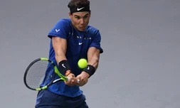 L'Espagnol Rafael Nadal face au Sud-Coréen  Hyeon Chungau 2e tour du tournoi de Paris-Bercy, le 1er novembre 2017