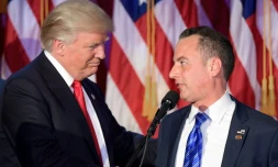 Le président élu américain Donald Trump (G) et le président du parti républicain, Reince Priebus, le 9 novembre 2016 à New York