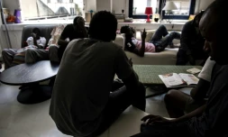 Des migrants dans un centre de Médecins sans Frontières pour mineurs sans famille, le 3 juillet 2018 à Pantin, à la périphérie de Paris
