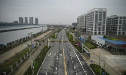 Une rue déserte de Wuhan, en Chine, le 2 mars 2020, pendant le confinement de la ville