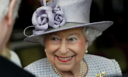 La reine Elizabeth II, le 11 avril 20174, à Dunstable, dans le nord-ouest de Londres