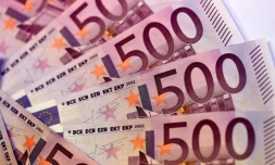 L'Allemagne et l'Autriche craignent que la disparition du billet rose soit une étape vers la disparition totale de l'argent physique et l'avènement d'une société surveillée où toute transaction financière serait surveillée par les autorités