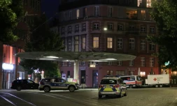 La police était déployée dans le centre de Wurtzbourg en Allemagne le 25 juin 2021 après une attaque au couteau