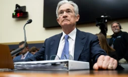Le président de la banque centrale des États-Unis (Fed) Jerome Powell lors d'une audition devant la Commission financière de la Chambre des représentants, le 24 juin 2025 à Washington