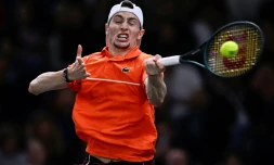 Le Français Ugo Humbert lors de la rencontre face au Russe Karen Khachanov en demi-finale du Masters 1000 de Paris, le 2 novembre 2024