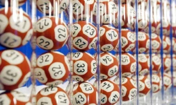 Des boules de loto utilisées pour le tirage de l'Euro Millions dans les locaux de la Française des Jeux à Boulogne Billancourt (Hauts-de-Seine) le 29 septembre 2007