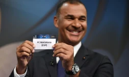 L'ancien attaquant international néerlandais Ruud Gullit lors du tirage au sort des 8e de finale de la Ligue des champions, le 12 octobre 2016 à Nyon