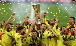 La joie des joueurs de Villarreal aprĂšs la victoire Ă l'issue des tirs au but lors de la finale de la Ligue Europa contre Manchester United, Ă Gdansk, le 26 mai 2021