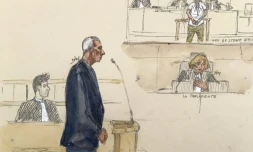 Ce croquis d'audience, réalisé le 10 juin 2024 au tribunal de Rennes, montre le commissaire Grégoire Chassaing, poursuivi pour la mort de Steve Maia Caniço, durant la Fête de la musique à Nantes en 2019