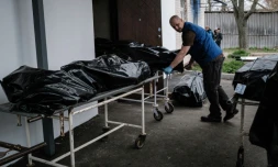 A la morgue de Boutcha, en Ukraine, le 18 avril 2022
