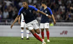 L'attaquant de l'équipe de France Kylian Mbappé vient d'égaliser contre les Etats-Unis en amical à Décines-Charpieu, près de Lyon