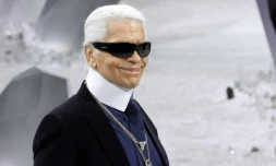 Le styliste allemand Karl Lagerfeld lors d'un défilé au Grand Palais à Paris, le 6 mars 2012