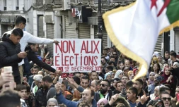 Des manifestants antigouvernementaux à Alger le 10 décembre 2019