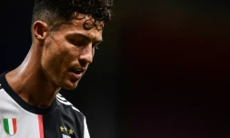 L'attaquant de la Juventus Cristiano Ronaldo aprÚs la défaite contre l'AC Milan, le 7 juillet 2020 au stade San Siro de Milan
