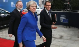 Le premiĂšre ministre britannique Theresa May arrive Ă Bruxelles, le 25 novembre 2018