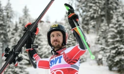 Le 12 janvier 2019 l'Australien Marcel Hirscher sur le podium à l'arrivée du slalom géant lors de la Coupe du monde de ski alpin à Adelboden,en Suisse.