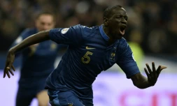 La rage de Mamadou Sakho double buteur pour les Bleus contre l'Ukraine, en barrage retour du Mondial-2014, au Stade de France, le 19 novembre 2013