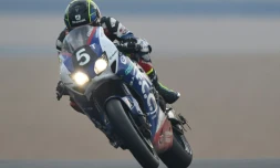 Le Français Freddy Foray sur la Honda N.5 lors des 24 heures Motos au Mans, le 22 avril 2018
