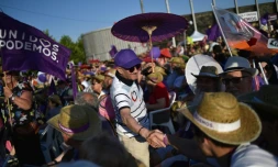 Des militants de Podemos lors d'un meeting de campagne électorale, le 24 juin à Madrid