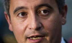 Le ministre de l'Intérieur Gérald Darmanin, le 13 décembre 2021 à Ouistreham, en Normandie