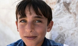 Un jeune Irakien dans le camp pour déplacés de Jadaa, dans le nord de l'Irak, le 11 mai 2022