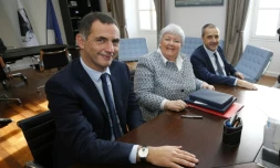 Jacqueline Gourault et le président de l'Assemblée corse Jean Guy Talamoni et le président du Conseil exécutif corse Gilles Simeoni, Ajaccio, le 5 janvier 2018