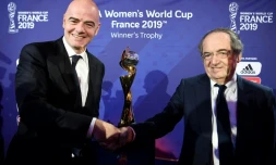 Le président de la Fifa Gianni Infantino et celui de la Fédération française de football Noël Le Graët l e19 septembre 2017 à Paris lors du lancement officiel du Mondial féminin, qui se jouera en France en juin 2019