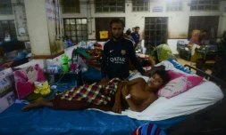 Des réfugiés rohingyas soignés dans un hôpital de Chittagong, le 7 septembre 2017 au Bangladesh