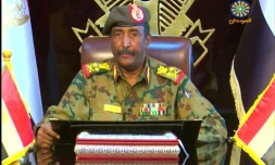 Le général Abdel Fattah al-Burhane, le deuxième militaire à prendre la tête de la transition au Soudan en deux jours, apparaît sur la chaîne Soudan TV, le 13 avril 2019