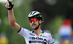 Le Slovaque Peter Sagan remportant la 3e étape du Tour de France, le 3 juillet 2017 à Longwy, France 