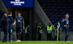 Les Marseillais Japanese abattus après leur déroute sur la pelouse du FC Porto en Ligue des champions, le 3 novembre 2020