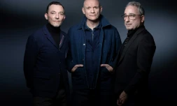 (g-d) Le groupe Louise Attaque, Robin Feix, Gaëtan Roussel et Arnaud Samuel, le 22mars 2022 à Paris