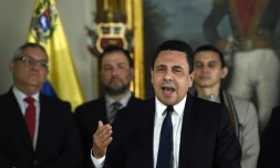 Samuel Moncada, le chef de la diplomatie vénézuélienne, a annoncé le maintien du projet de Constituante, le 18 juillet 2017, à Caracas, malgré les menaces de Trump