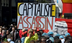 Pancarte brandie lors des manifestations du 1er, en 2016 à Paris