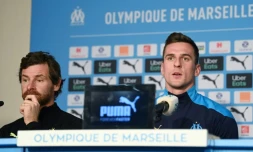 L'entraßneur de l'OM André Villas-Boas et la recrue polonaise Arkadiusz Milik, le 26 janvier 2021 à Marseille