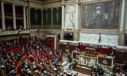 Le député "conteste les faits" et a "pour sa part déposé plainte pour dénonciation calomnieuse", selon son avocate
