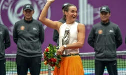 Le bonheur de la Français Caroline Garcia victorieuse du tournoi de Tianjin, le 14 octobre 2018