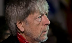 Le chanteur Renaud Séchan alias Renaud le 7 janvier 2016  place de la République à Paris