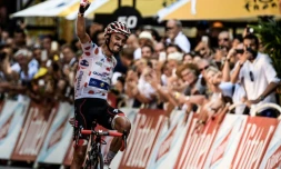 Julian Alaphilippe, vainqueur de la 16e étape du Tour à Bagnères-de-Luchon, le 24 juillet 2018 