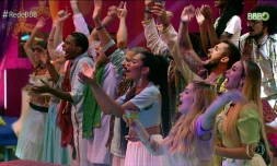 Photo fournie par O Globo TV des participants à l'émission Big Brother, à Rio de Janeiro (Brésil) le 29 mars 2021