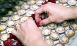 Si les restaurants sont fermés, la pùtisserie se porte bien