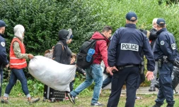 La police évacue des migrants à Grande-Synthe le 6 septembre 2018