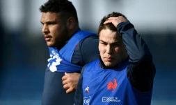 Le demi de mĂȘlĂ©e du XV de France, Antoine Dupont, lors d'un entraĂźnement, le 11 fĂ©vrier 2021 Ă Marcoussis, trois jours avant le match du Tournoi des Six nations contre l'Irlande Ă Dublin