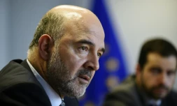 Le commissaire européen aux Affaires économiques Pierre Moscovici lors d'une conférence de presse à Bruxelles le 29 octobre 2015