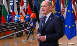 Le chancelier allemand Olaf Scholz répond aux questions des journalistes à Bruxelles le 17 octobre 2024