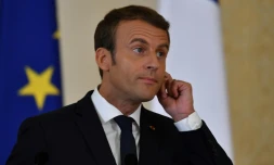 Emmanuel Macron lors d'une conférence de presse à Bucarest le 24 août 2017 pendant sa tournée en Europe de l'Est