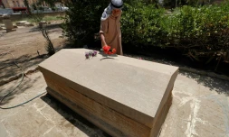 Photo prise le 18 mai 2021 de tombe de la Britannique Gertrude Bell, artisane de la formation de l'Irak moderne, Ă Bagdad