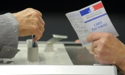 La prochaine élection présidentielle se tiendra les dimanches 23 avril et 7 mai 2017, tandis que les élections législatives auront lieu les dimanches 11 et 18 juin