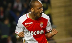 Le défenseur de Monaco Fabinho exulte aprÚs avoir converti un penalty face à Montpellier au stade Louis II, le 14 mai 2016