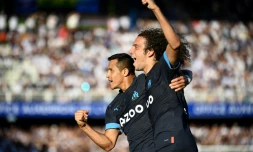 Les Marseillais Alexis Sanchez (g) et Matteo Guendouzi lors de la victoire à Auxerre, le 3 septembre 2022 